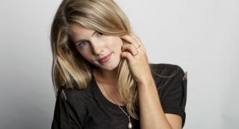 Emily Bett Rickards Kimdir?